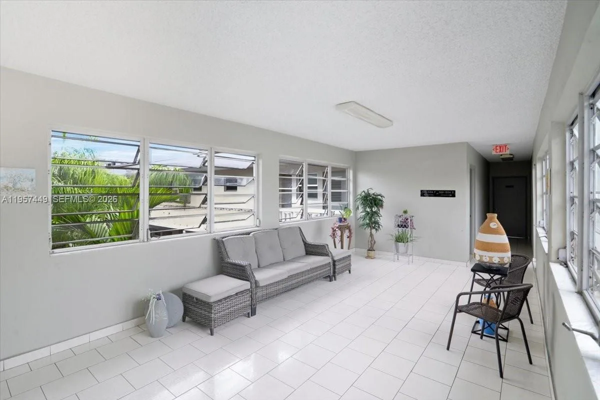 330 SE 2nd St # 501G, Hallandale Beach, FL 33009 photo 7