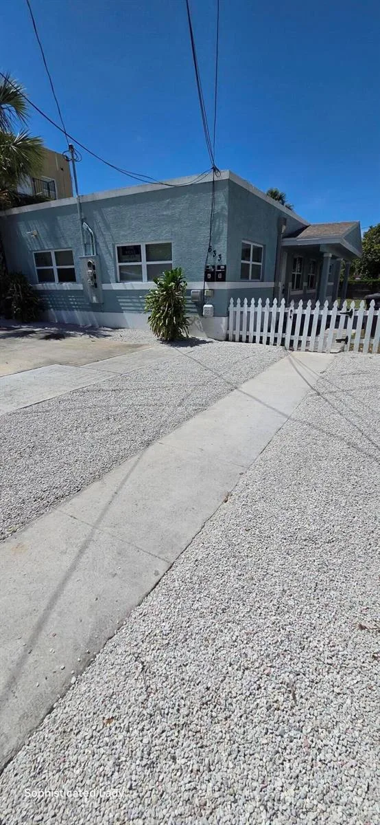 633 11TH Street, West Palm Beach, FL 33401