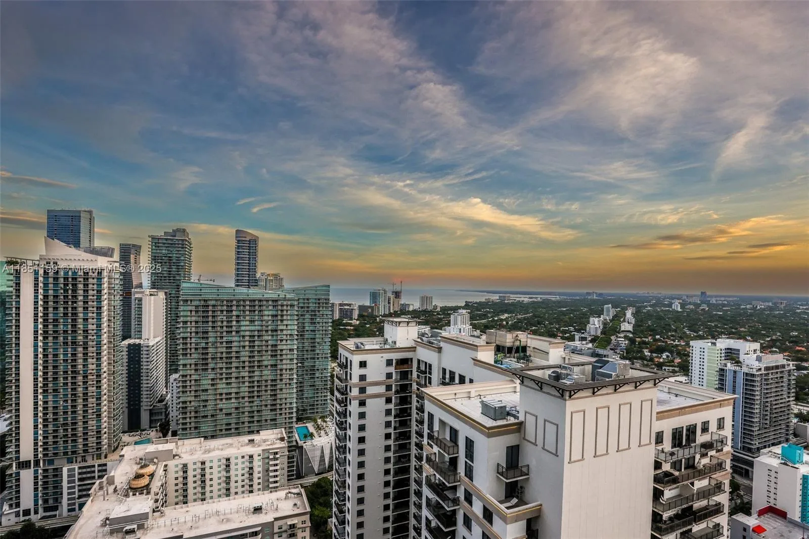 55 SW 9th St # 3906, Miami, FL 33130 photo 10