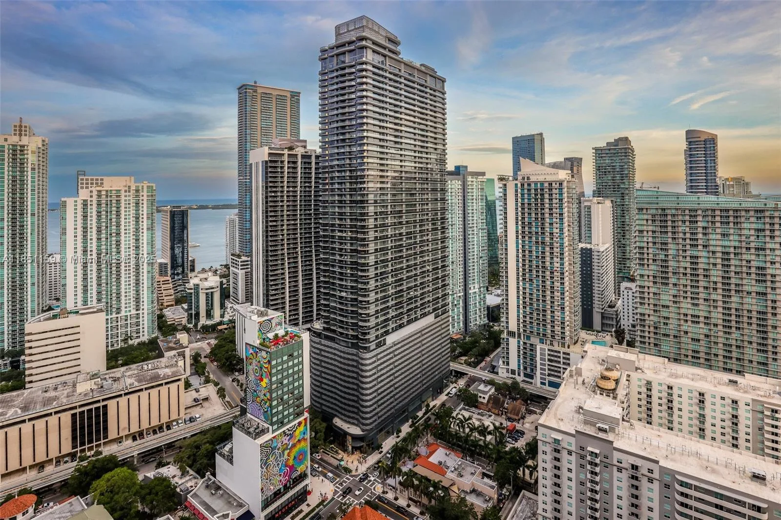 55 SW 9th St # 3906, Miami, FL 33130 photo 5