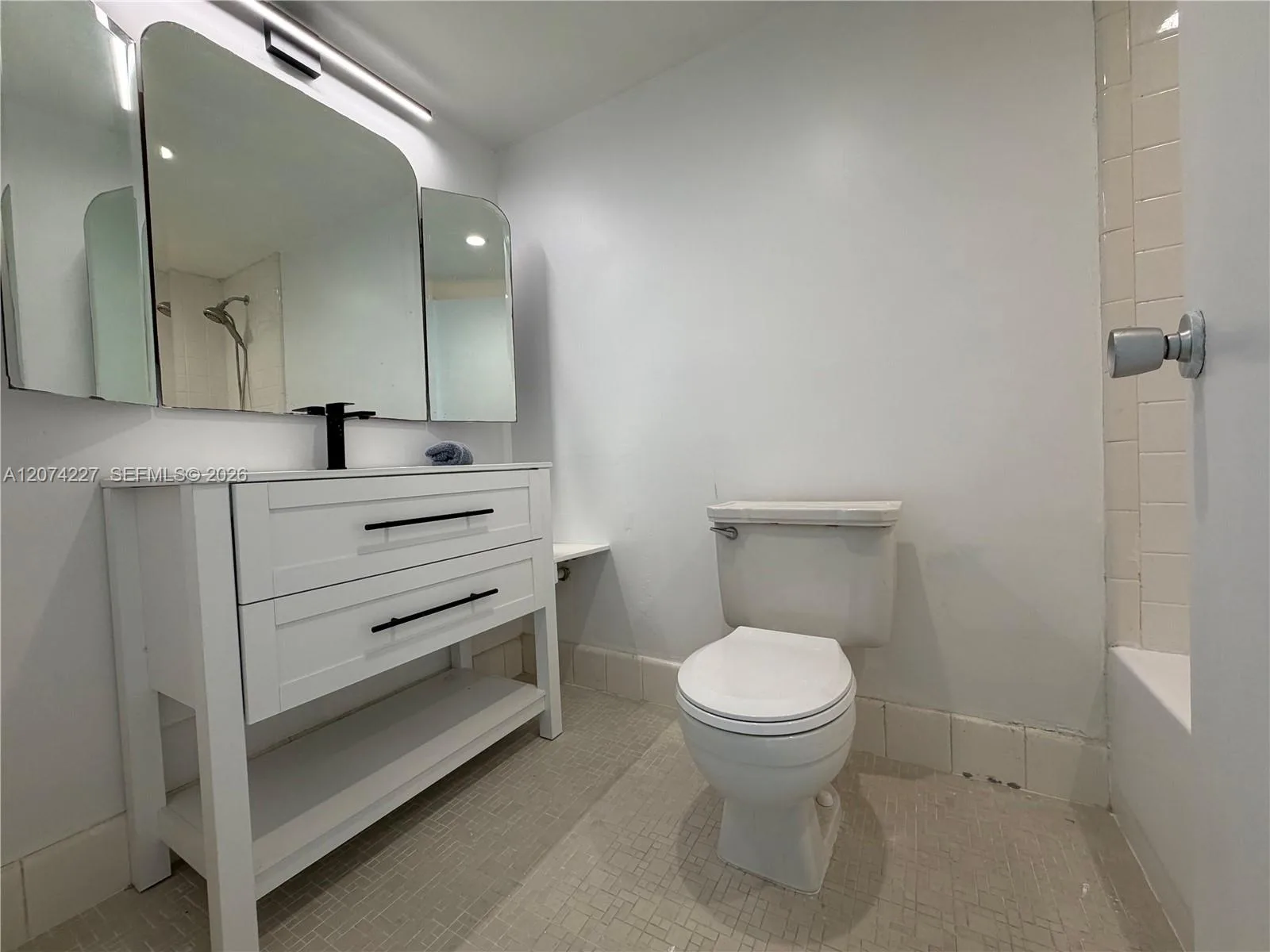 900 Bay Dr # 413, Miami Beach, FL 33141 photo 8