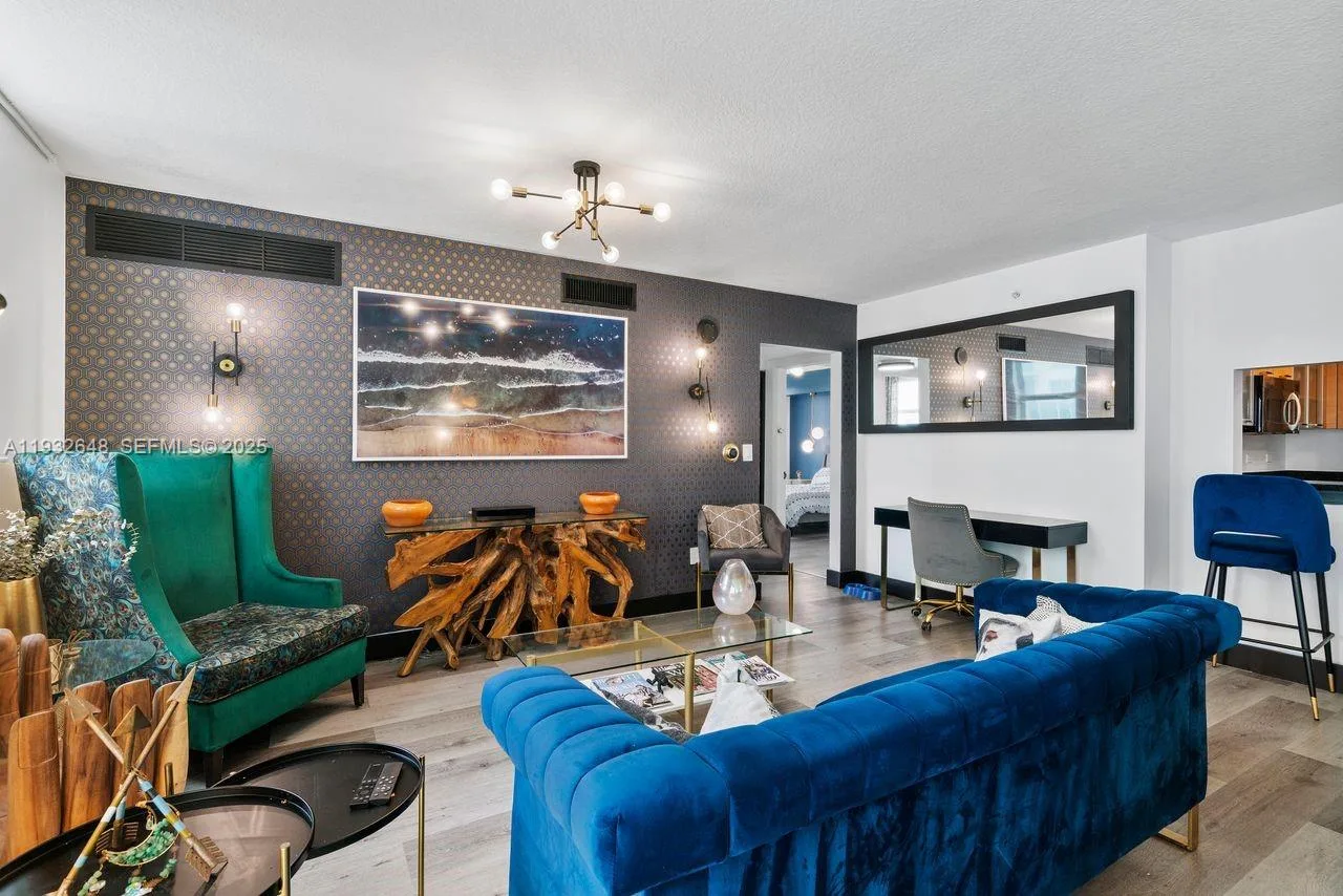 31 SE 5th St # 2911, Miami, FL 33131 photo 12