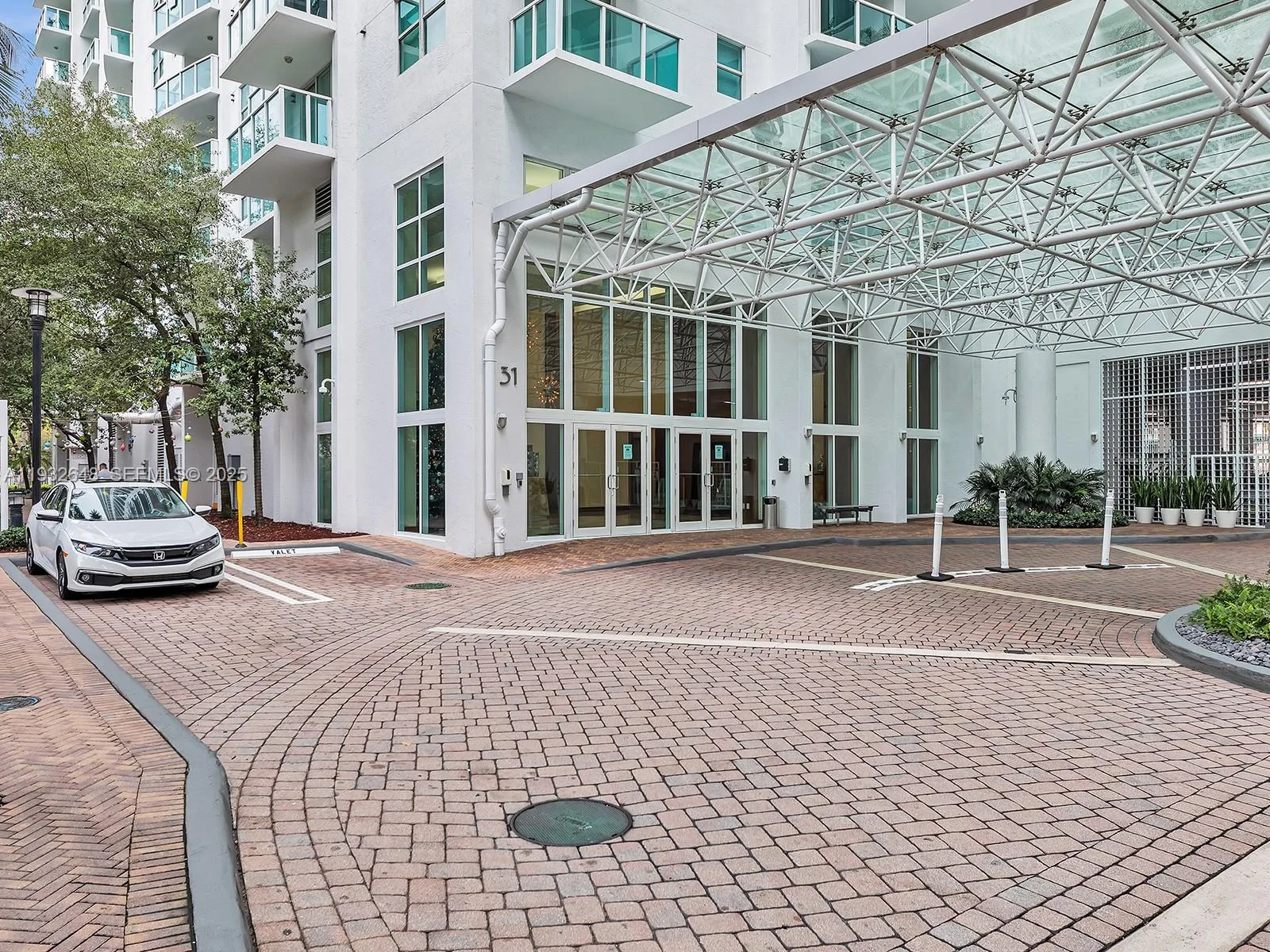 31 SE 5th St # 2911, Miami, FL 33131 photo 2
