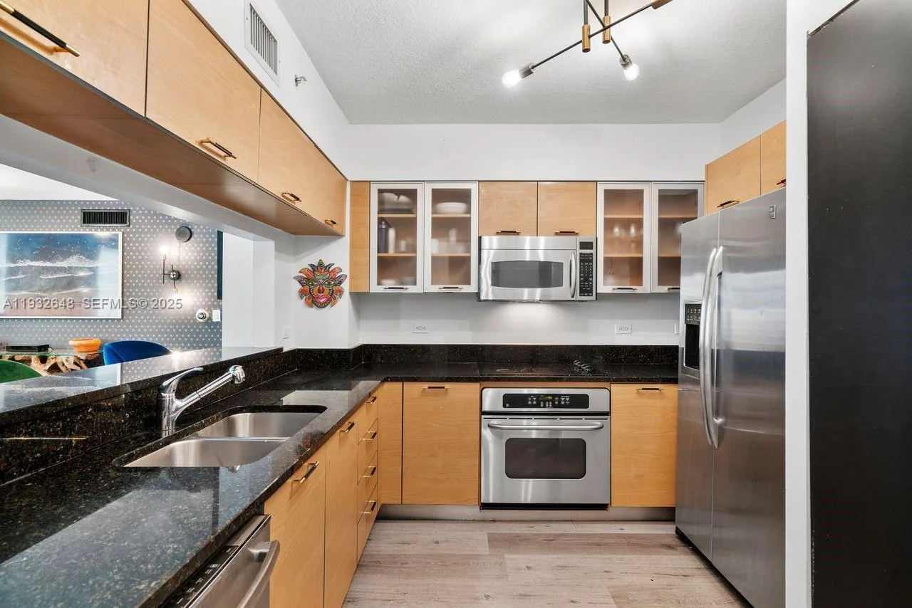 31 SE 5th St # 2911, Miami, FL 33131 photo 3