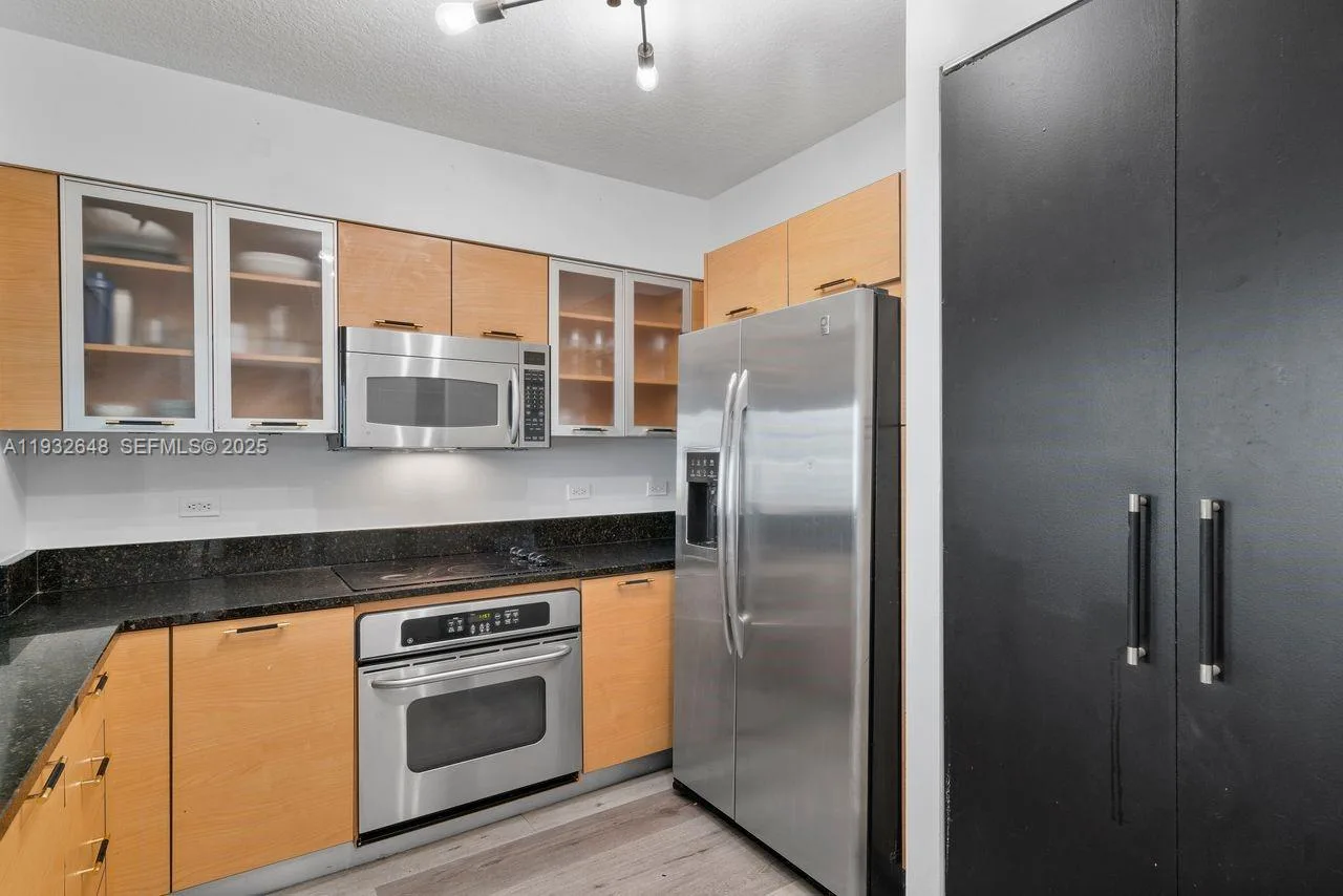 31 SE 5th St # 2911, Miami, FL 33131 photo 4