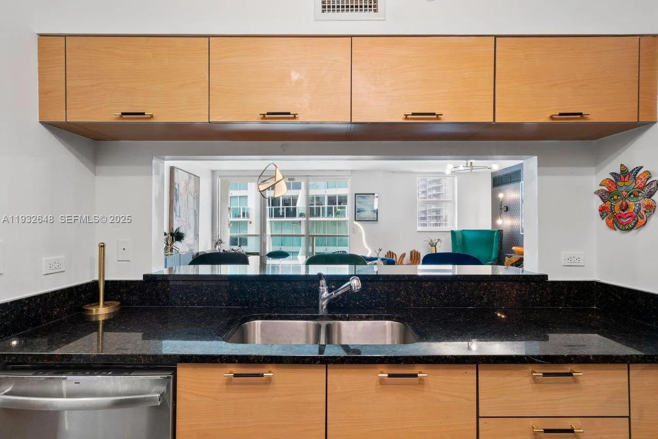 31 SE 5th St # 2911, Miami, FL 33131 photo 6