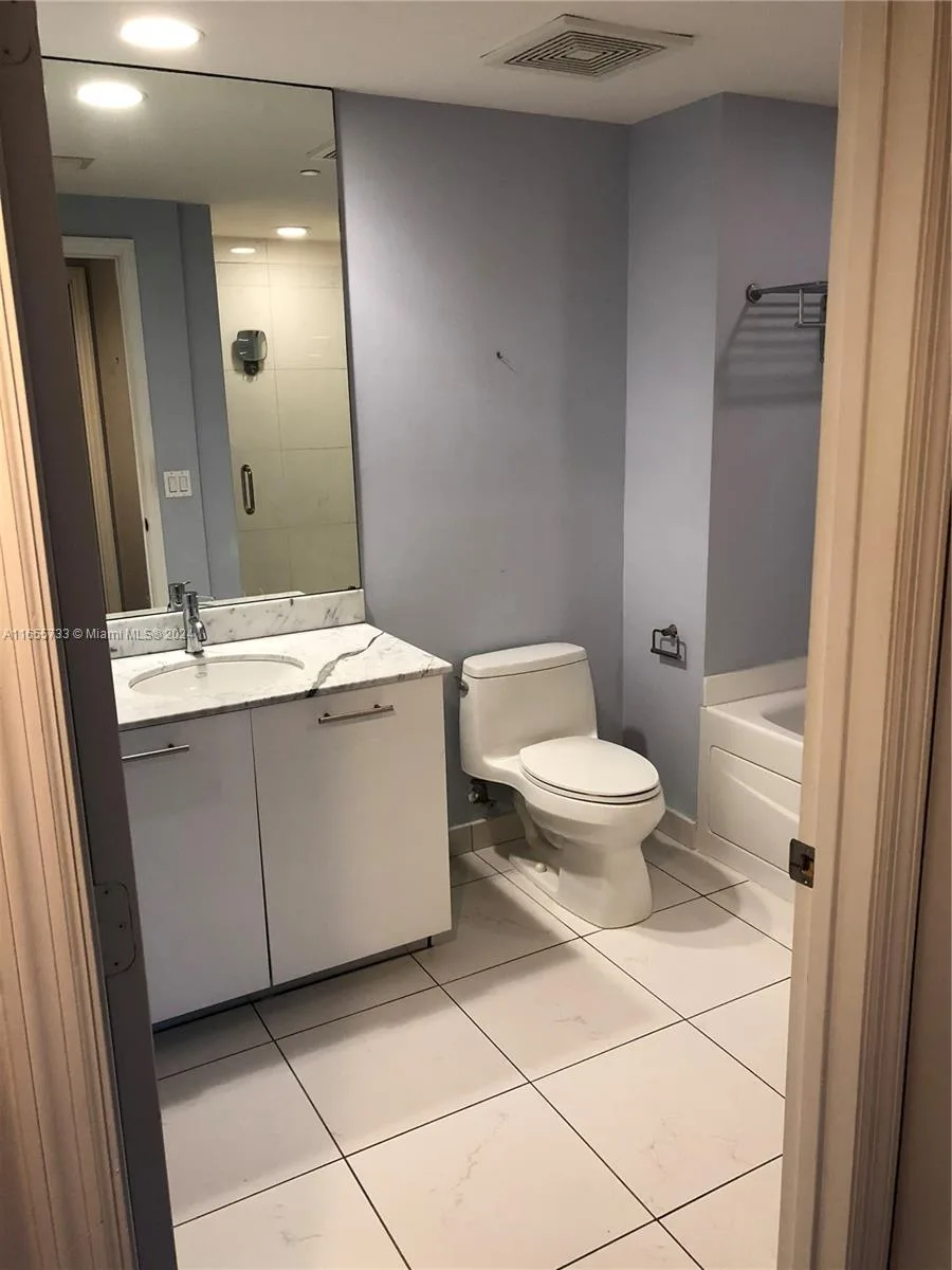 55 SE 6th St # 2904, Miami, FL 33131 photo 13