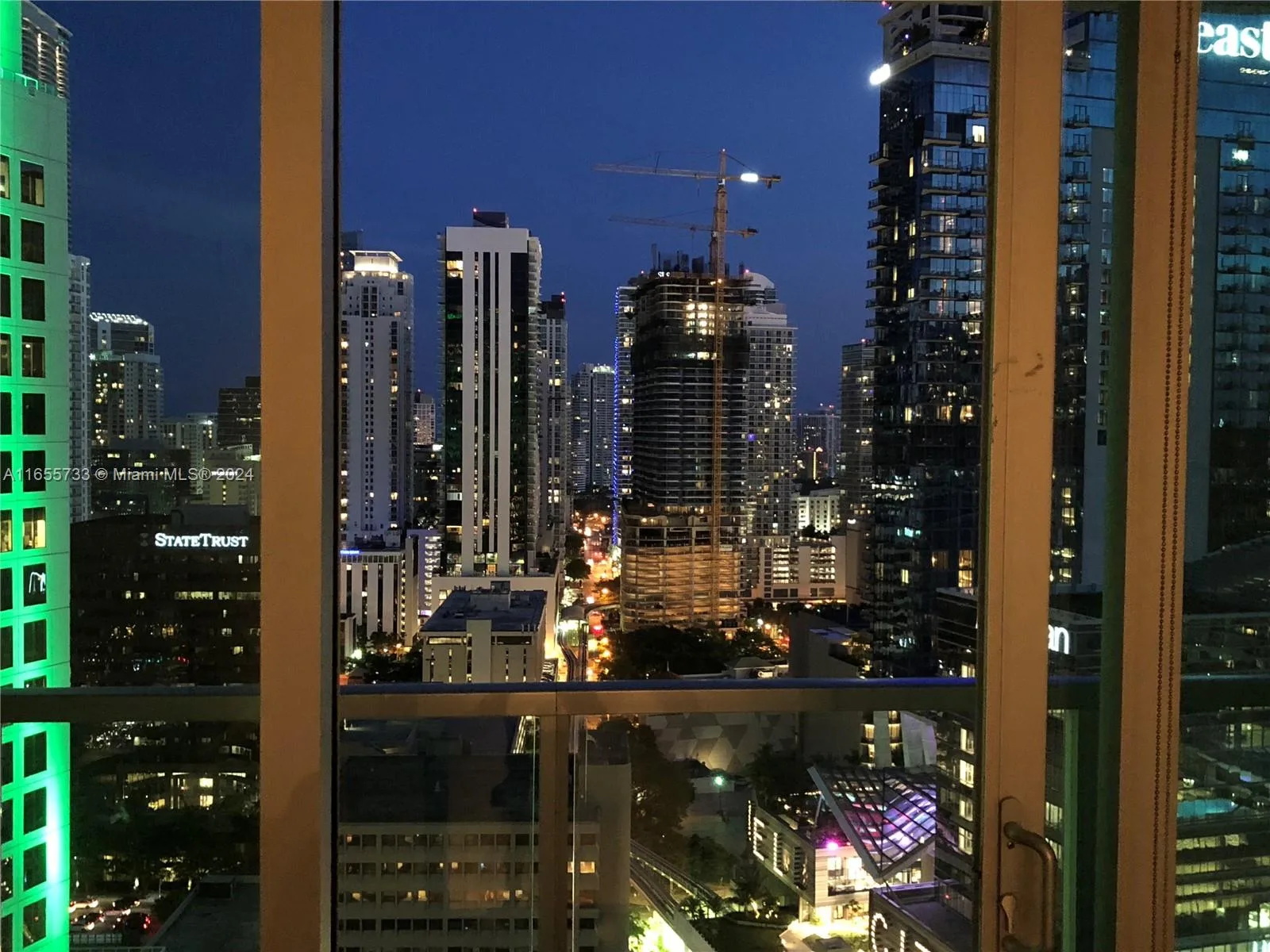 55 SE 6th St # 2904, Miami, FL 33131 photo 4