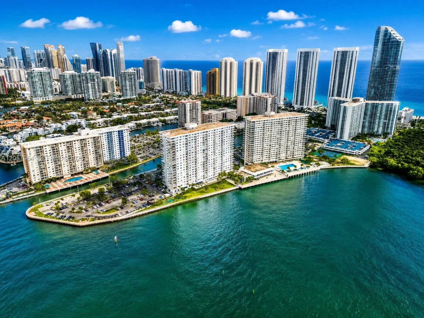 300 Bayview Dr # 807, Sunny Isles Beach, FL 33160 photo 2