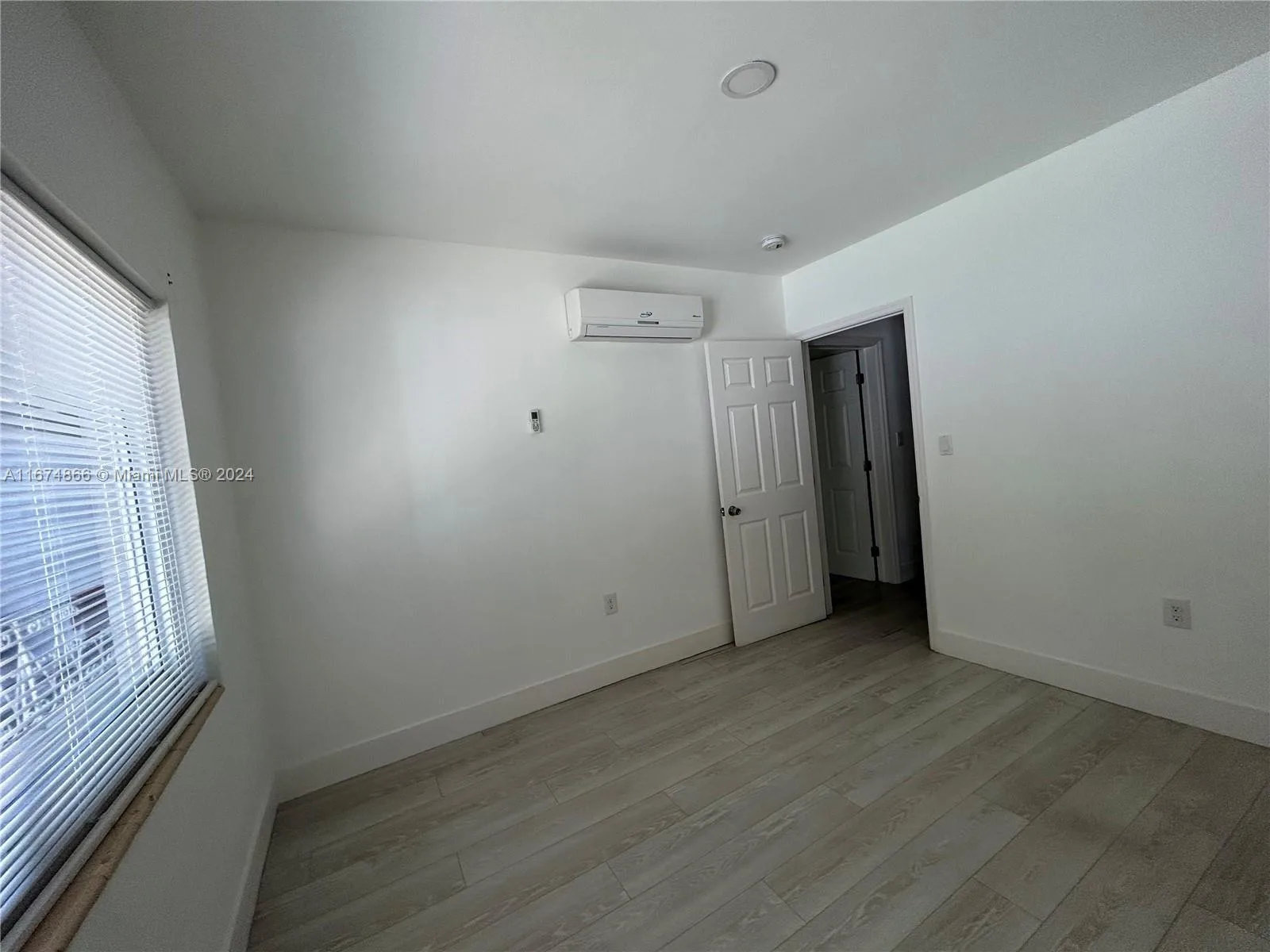 242 NE 55th Ter, Miami, FL 33137 photo 13