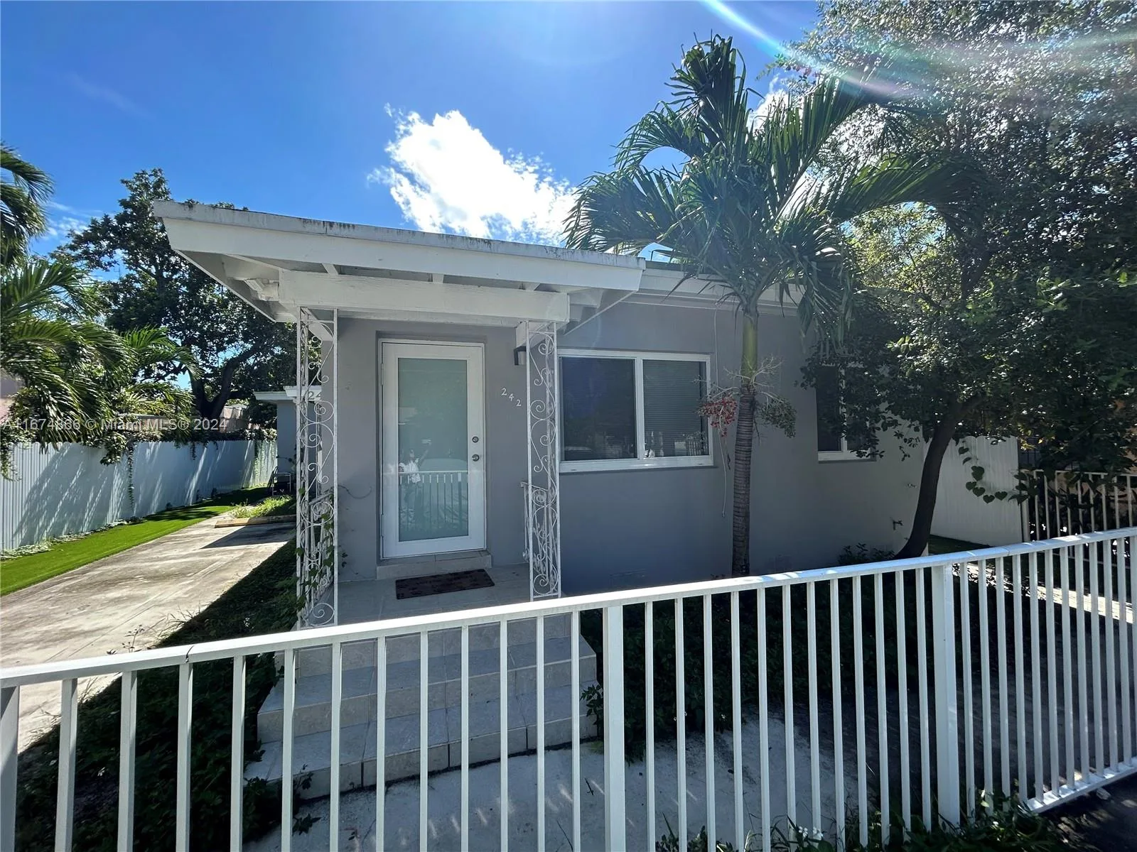 242 NE 55th Ter, Miami, FL 33137 photo 2