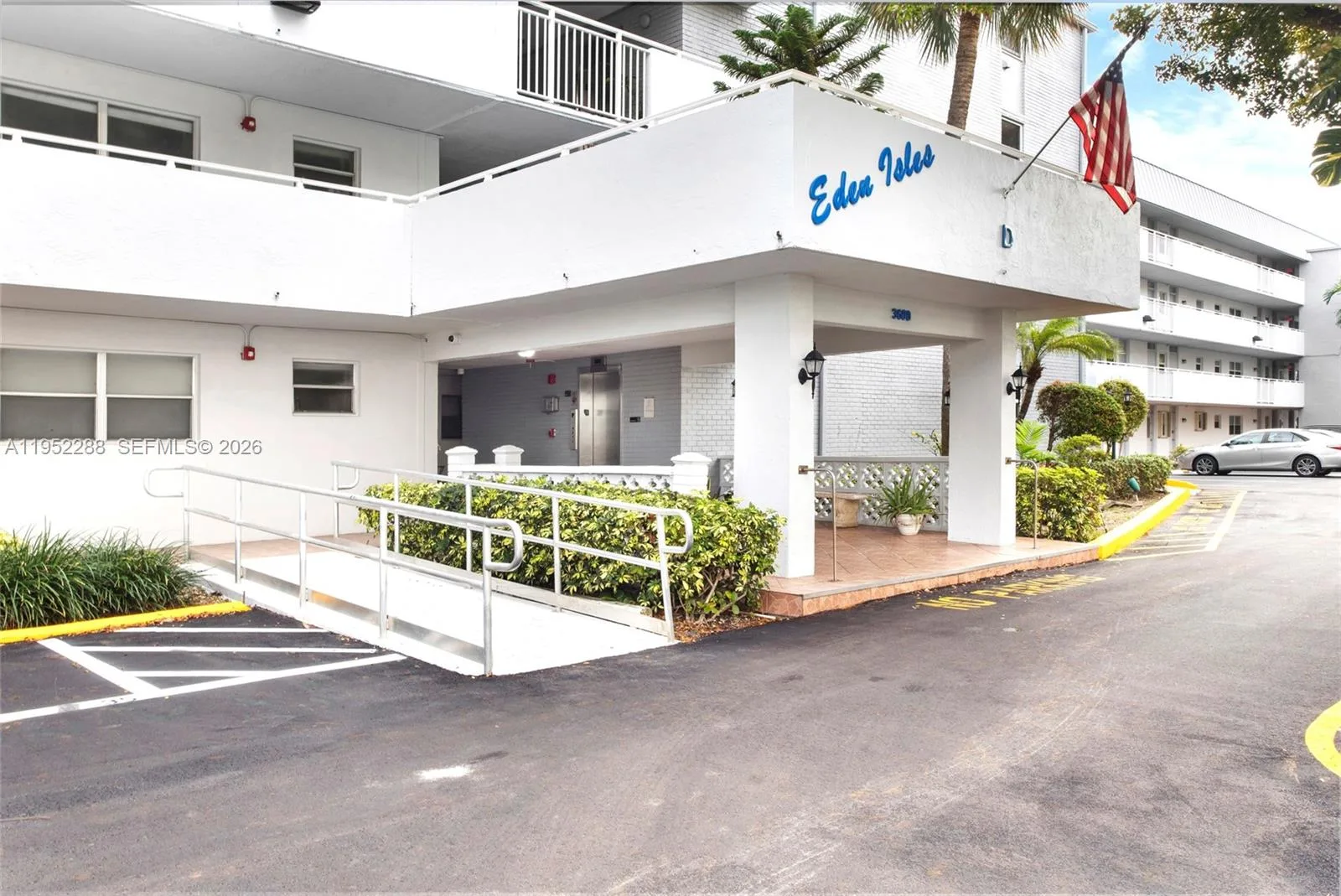 3600 NE 170th St # 312, North Miami Beach, FL 33160 photo 2