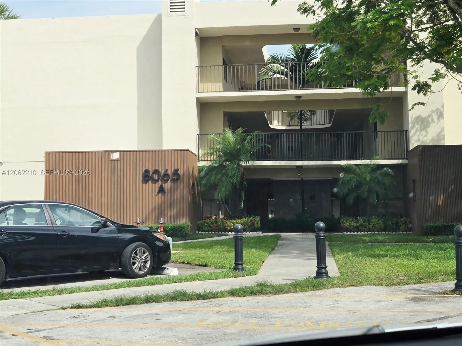 8065 SW 107th Ave # 301, Miami, FL 33173