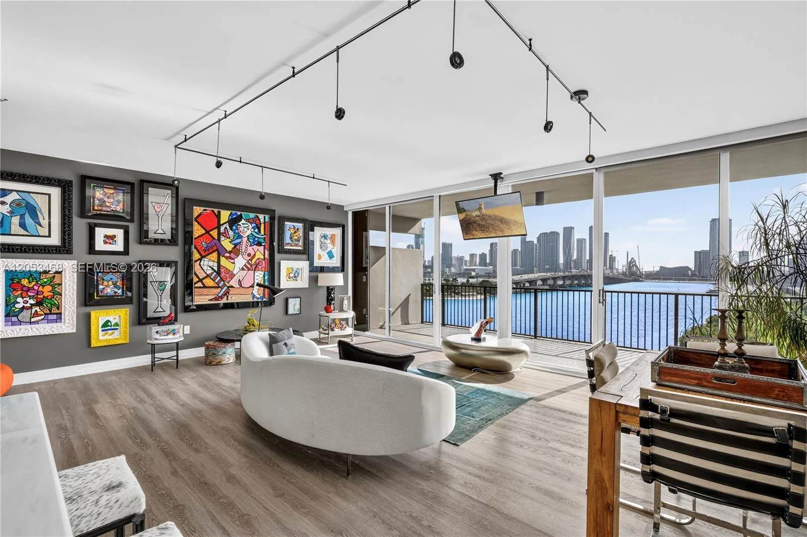 1000 Venetian Way # 810, Miami Beach, FL 33139 photo 3