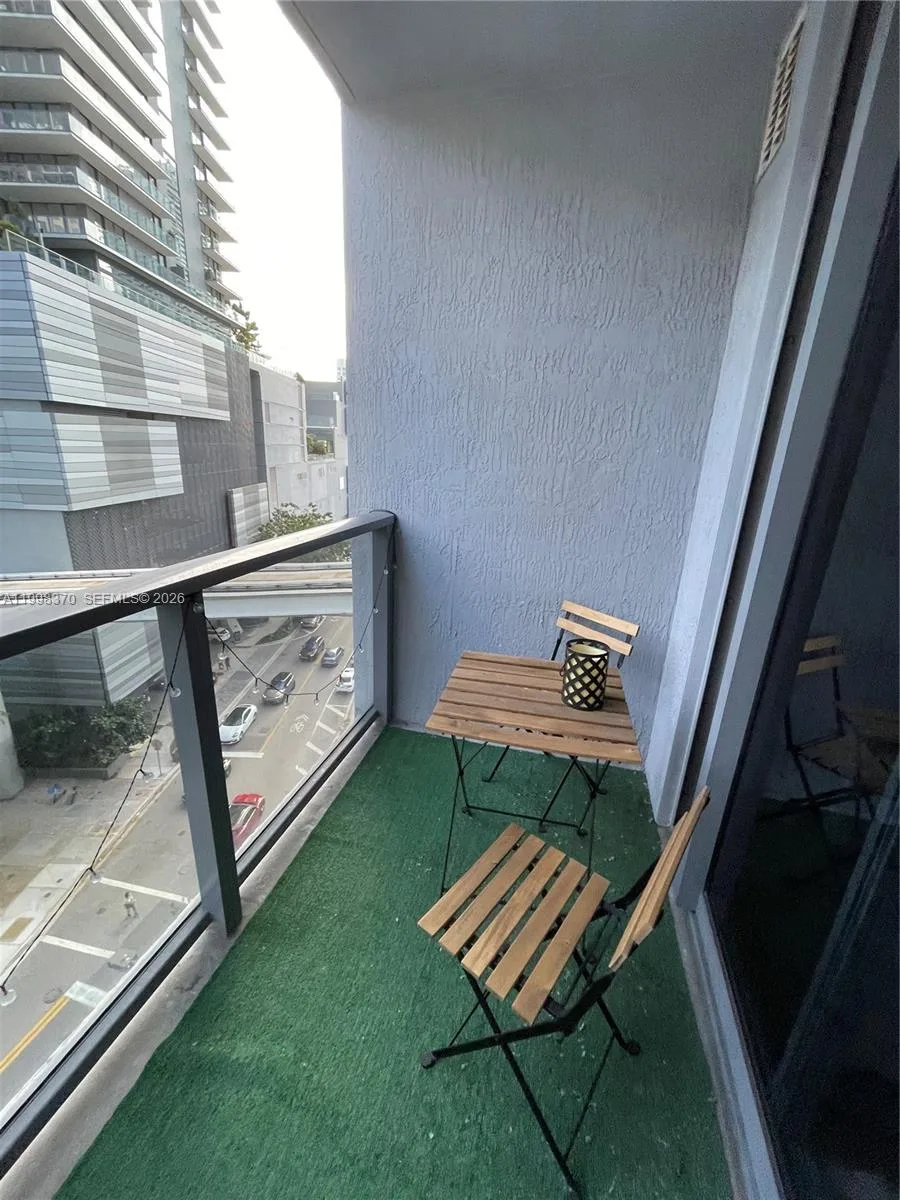 31 SE 6th St # 303, Miami, FL 33131 photo 12