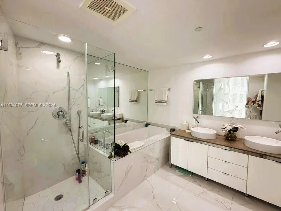 495 Brickell Ave # 511, Miami, FL 33131 photo 11