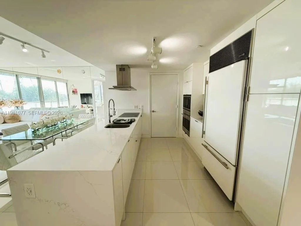 495 Brickell Ave # 511, Miami, FL 33131 photo 2
