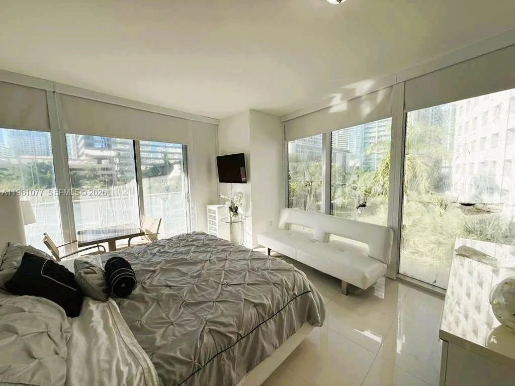 495 Brickell Ave # 511, Miami, FL 33131 photo 9