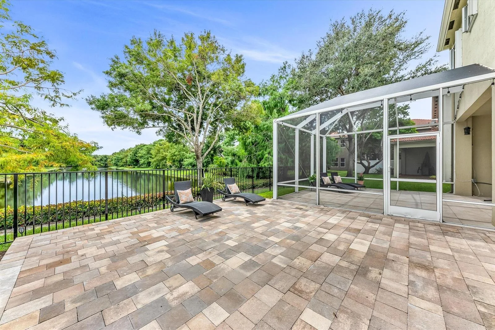 1070 Grove Park Circle, Boynton Beach, FL 33436 photo 9