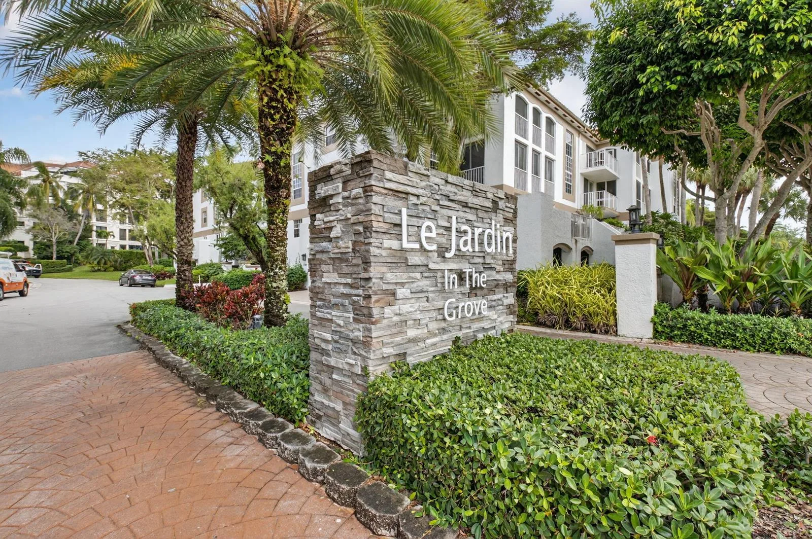 7369 Orangewood Lane # 307, Boca Raton, FL 33433