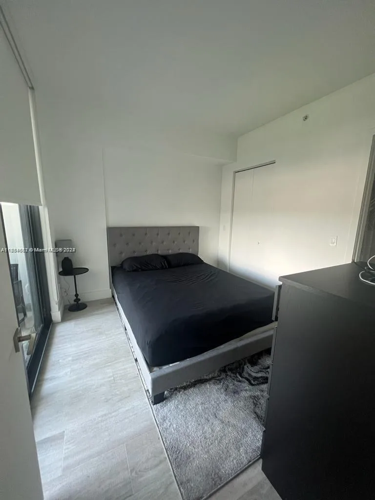 121 NE 34th St # 2014, Miami, FL 33137 photo 11