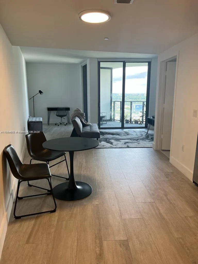 121 NE 34th St # 2014, Miami, FL 33137 photo 6