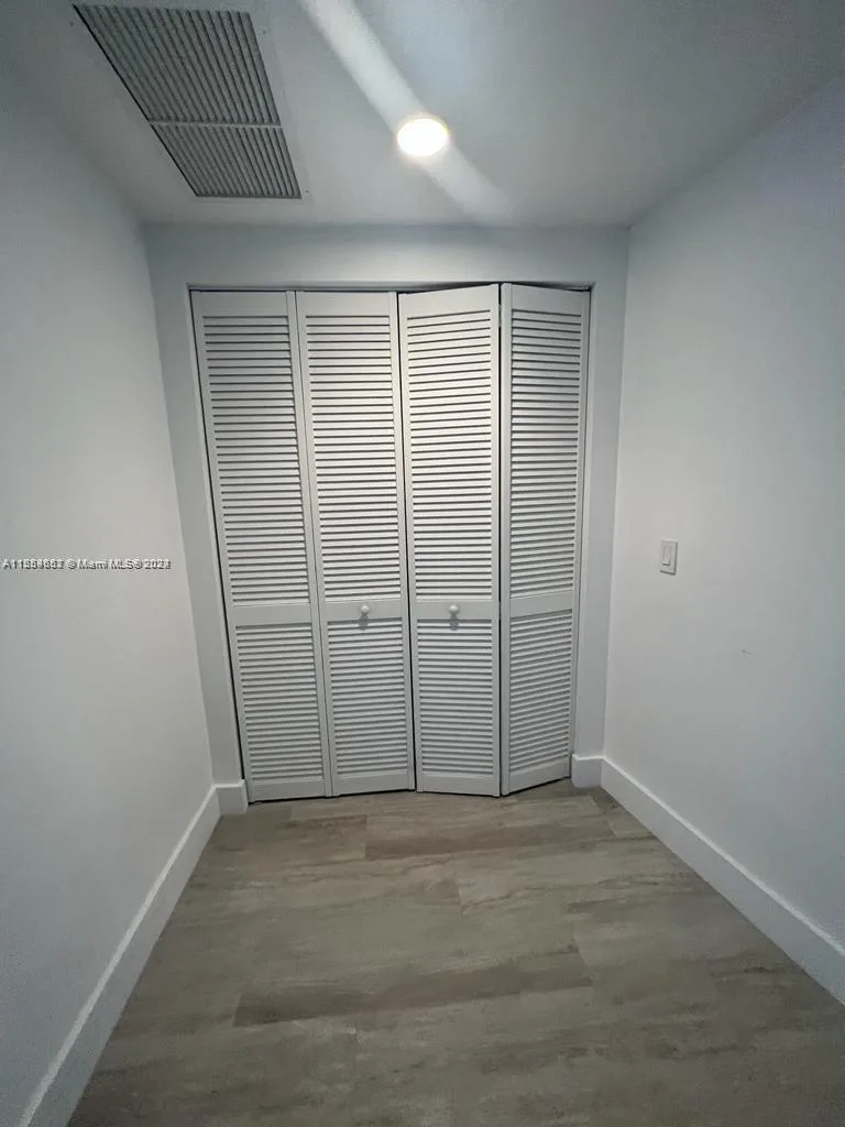121 NE 34th St # 2014, Miami, FL 33137 photo 7