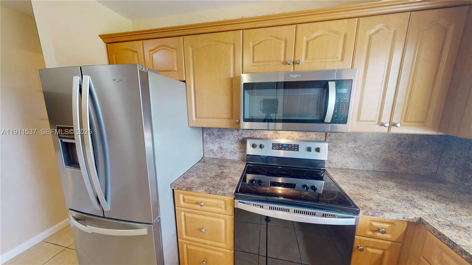 9301 Sunrise Lakes Blvd # 303, Sunrise, FL 33322 photo 3