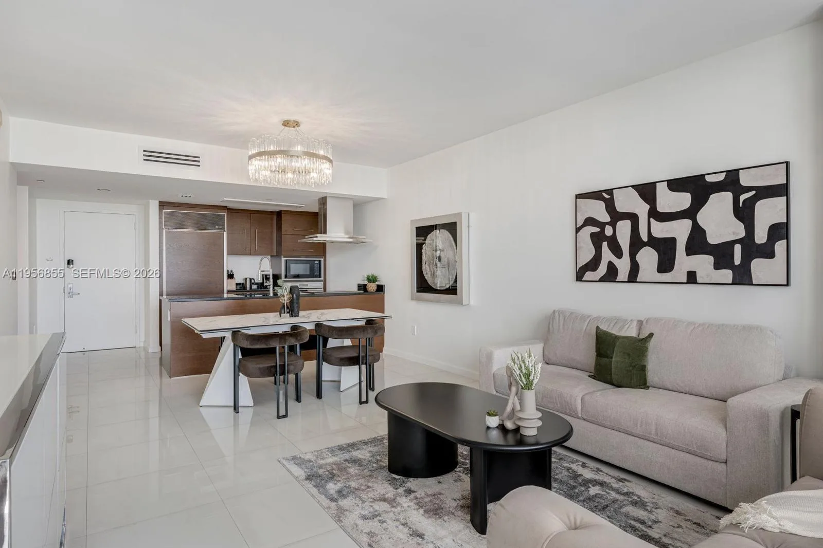 485 Brickell Ave # 4706, Miami, FL 33131 photo 2