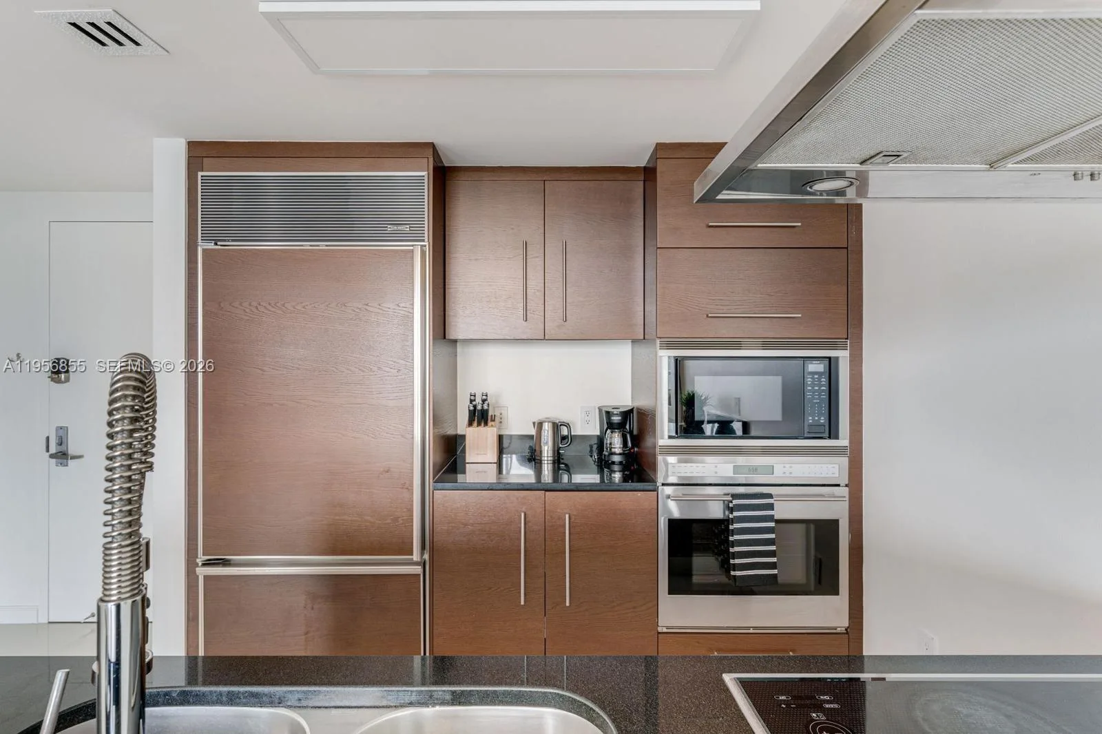 485 Brickell Ave # 4706, Miami, FL 33131 photo 5