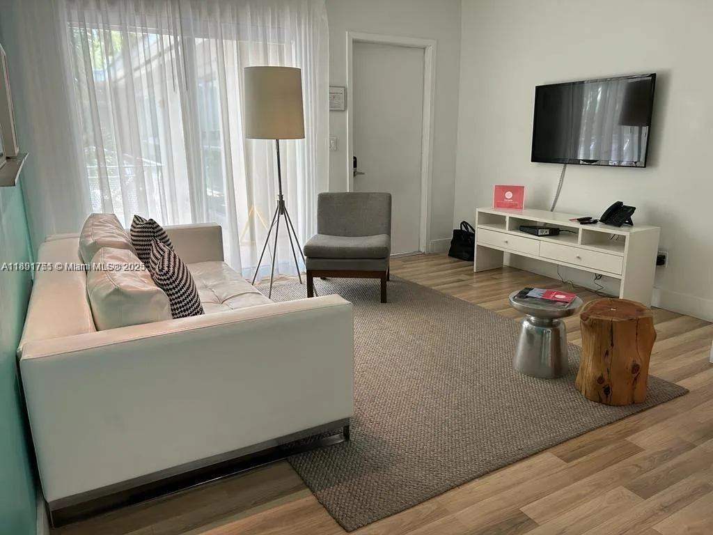 1816 Meridian Ave # 18, Miami Beach, FL 33139 photo 4