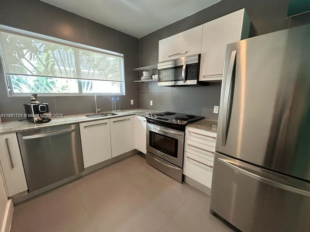 1816 Meridian Ave # 18, Miami Beach, FL 33139 photo 9