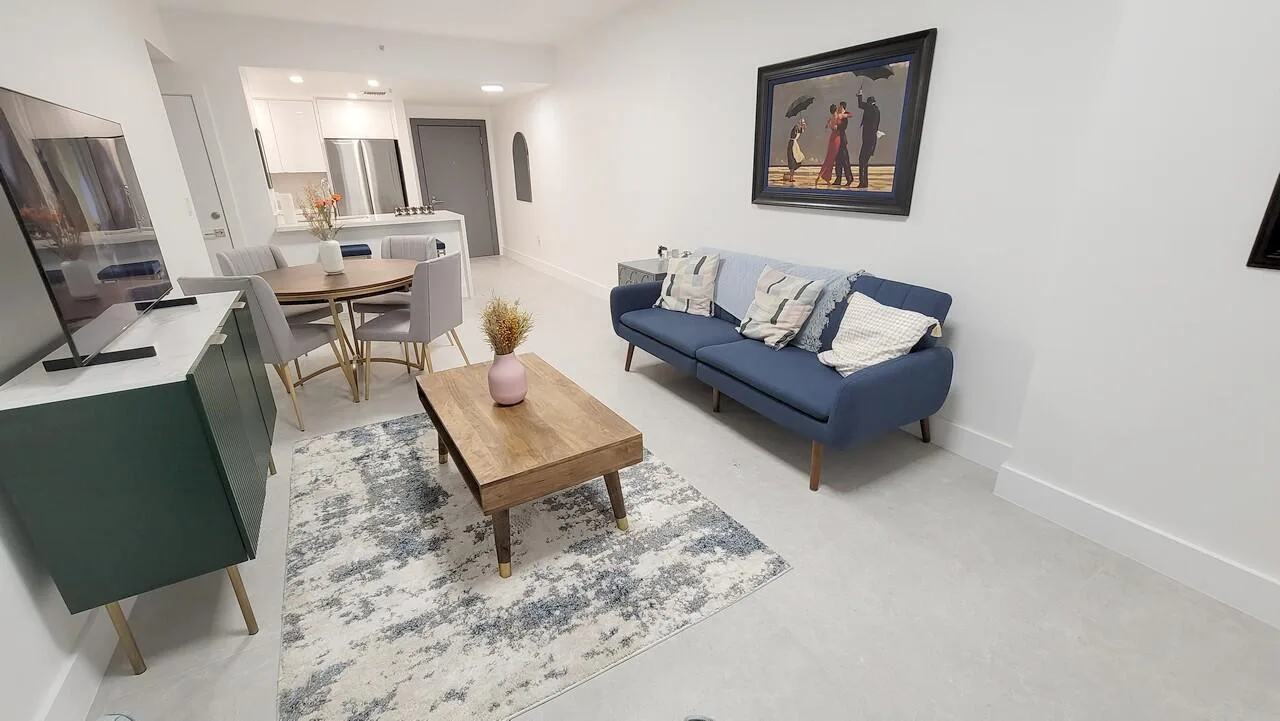 185 SE 14th Terrace # 2402, Miami, FL 33131