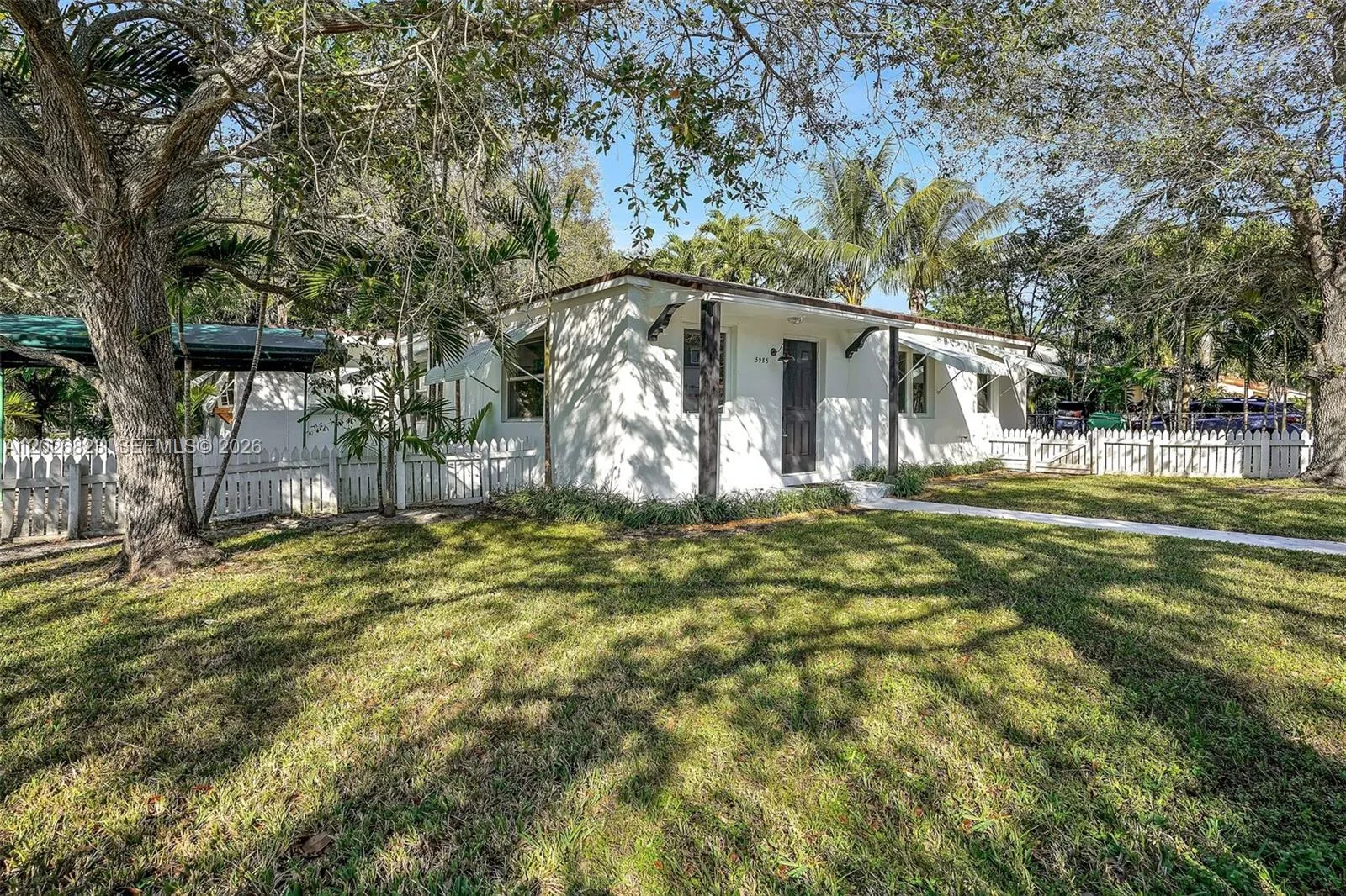 5985 SW 41st St # Front, Miami, FL 33155