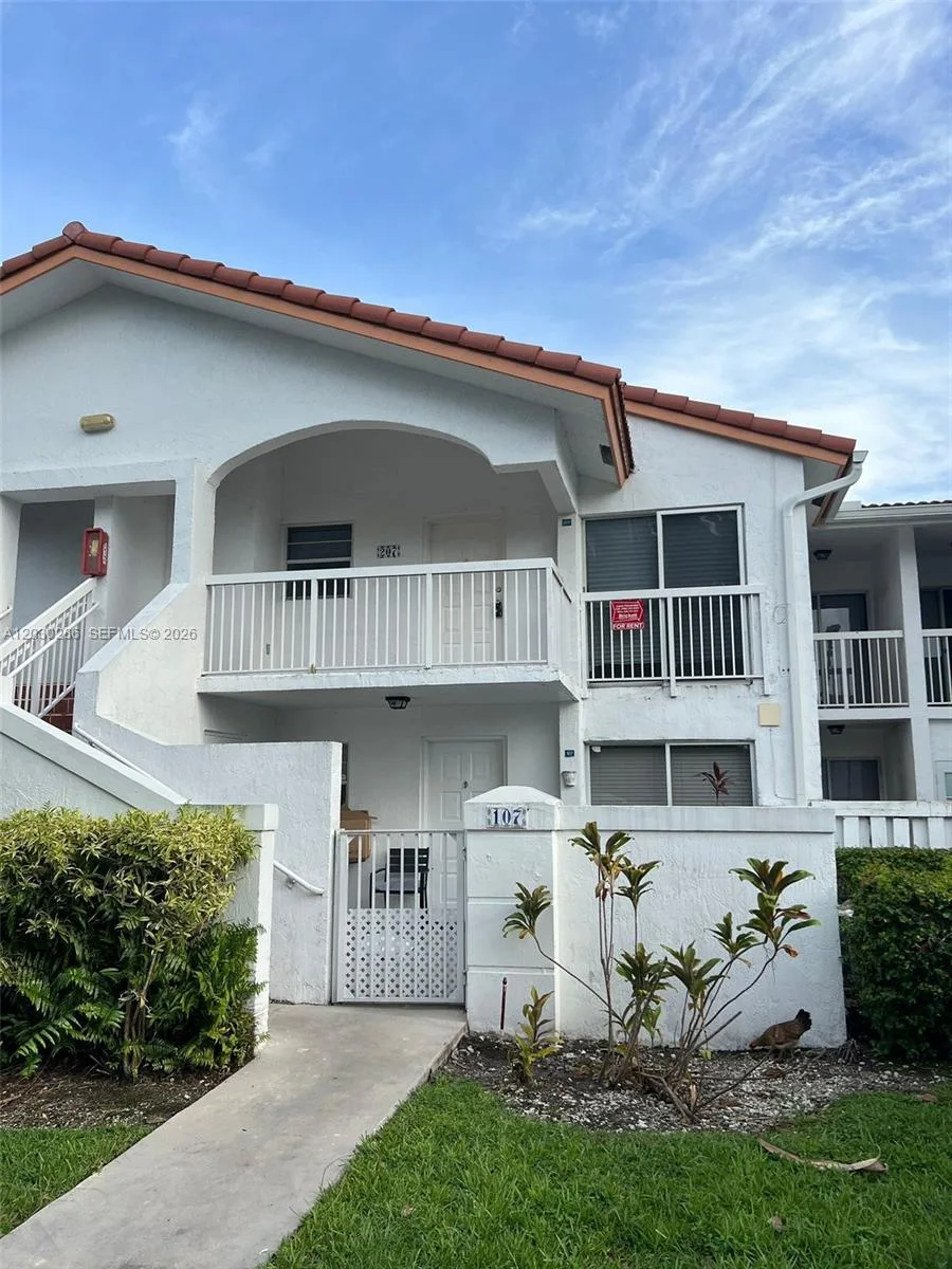 15315 SW 76th Ter # 207, Miami, FL 33193