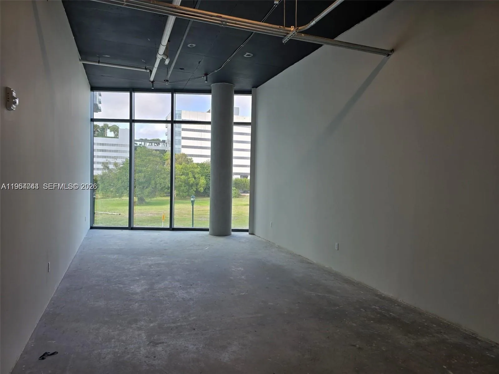 21290 Biscayne Blvd # 204, Aventura, FL 33180 photo 2