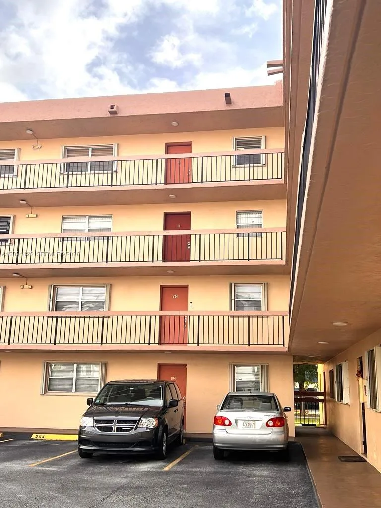 401 NW 72ND AVE # 304B, Miami, FL 33126 photo 9