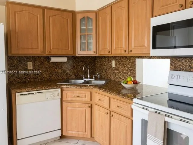 1530 NE 191st St # 305, Miami, FL 33179 photo 12
