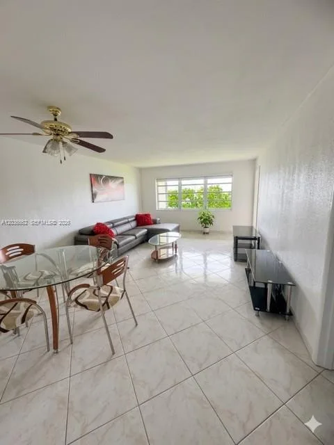 1530 NE 191st St # 305, Miami, FL 33179 photo 6