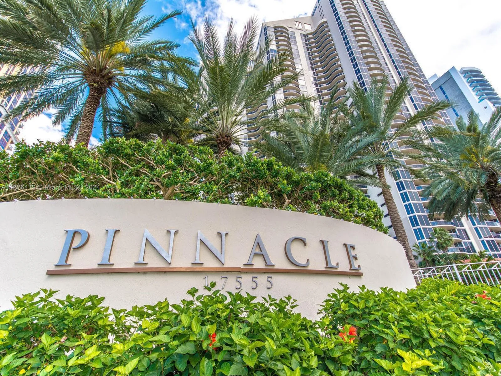 17555 Collins Ave # 1704, Sunny Isles Beach, FL 33160