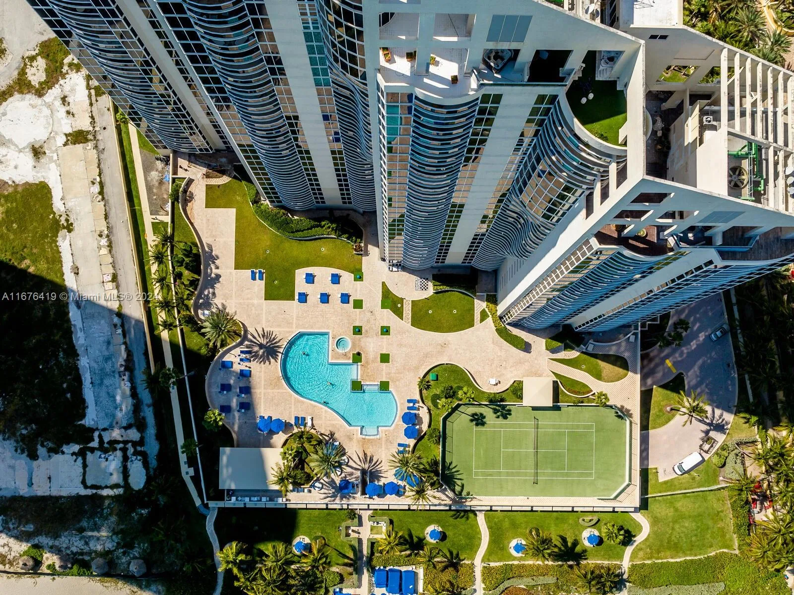 17555 Collins Ave # 1704, Sunny Isles Beach, FL 33160 photo 6