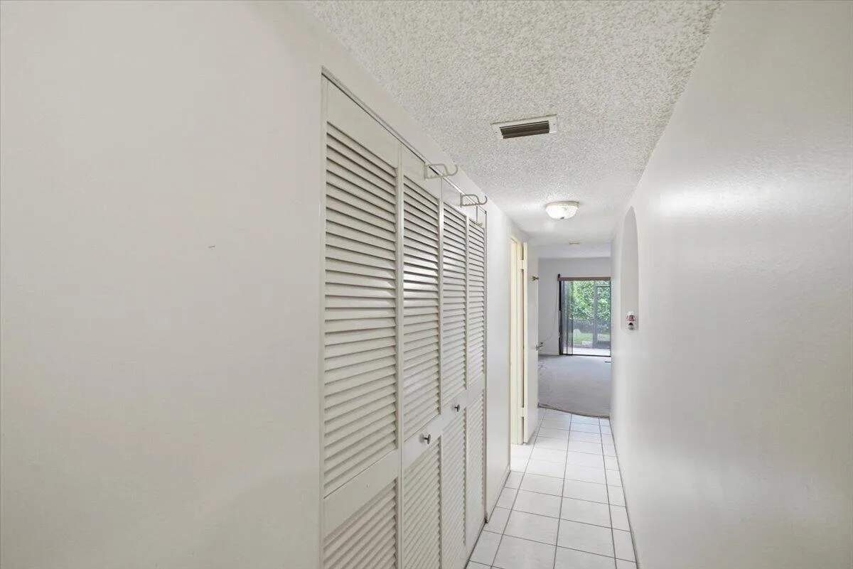 275 Jacaranda Drive, Plantation, FL 33324 photo 13