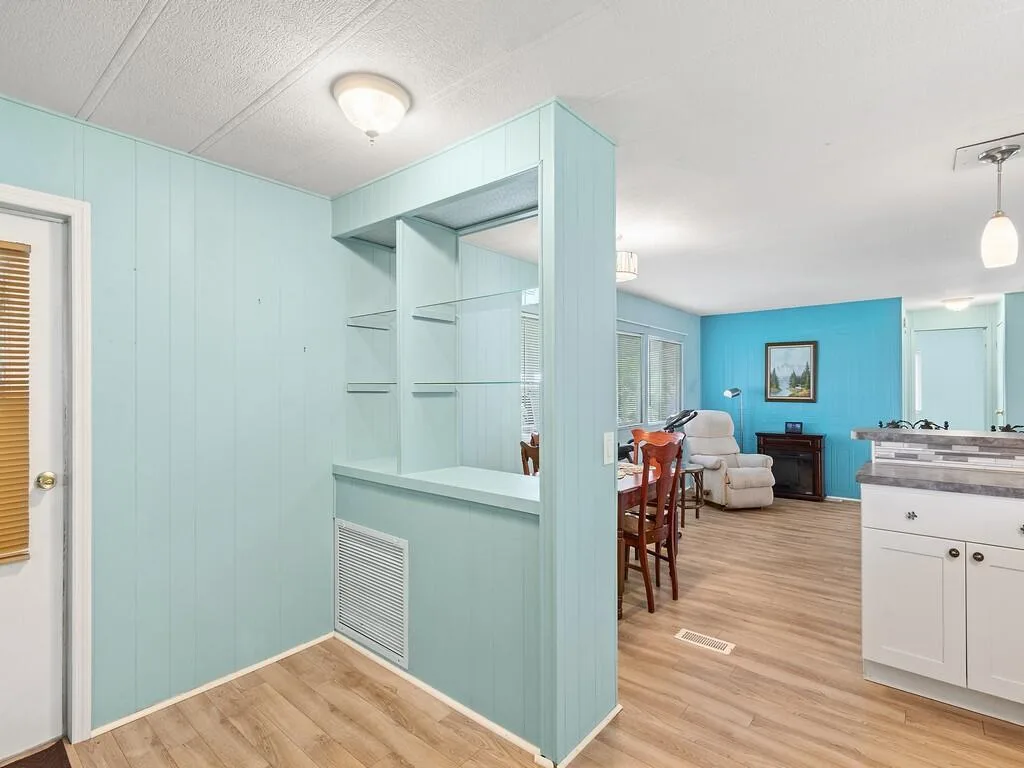 102 N Warner Drive, Jensen Beach, FL 34957