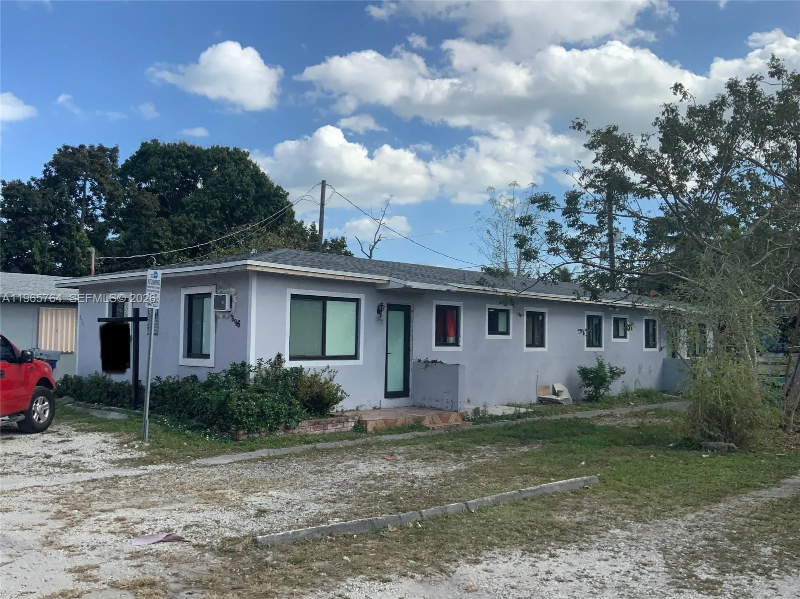 896 NW 103rd St, Miami, FL 33150