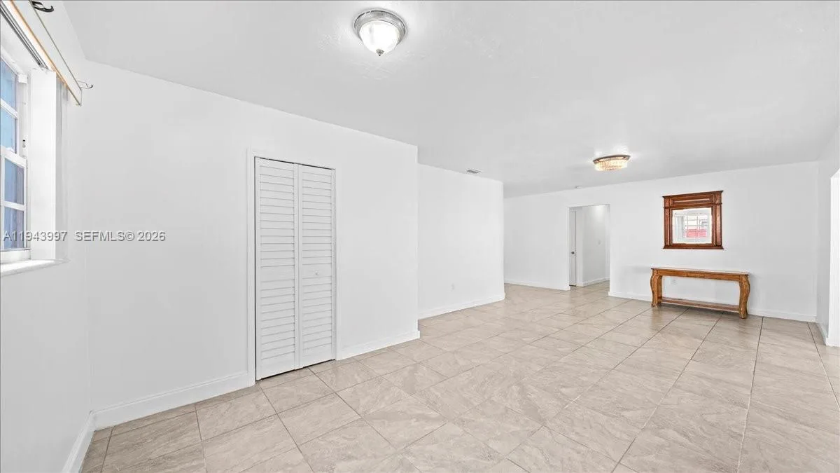 18502 NW 23rd Ct, Miami Gardens, FL 33056 photo 6