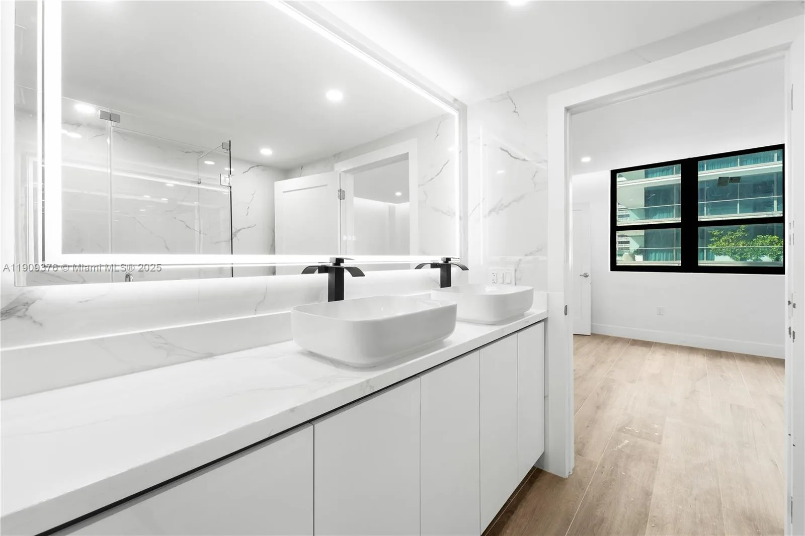 10185 Collins Ave # 722, Bal Harbour, FL 33154 photo 11