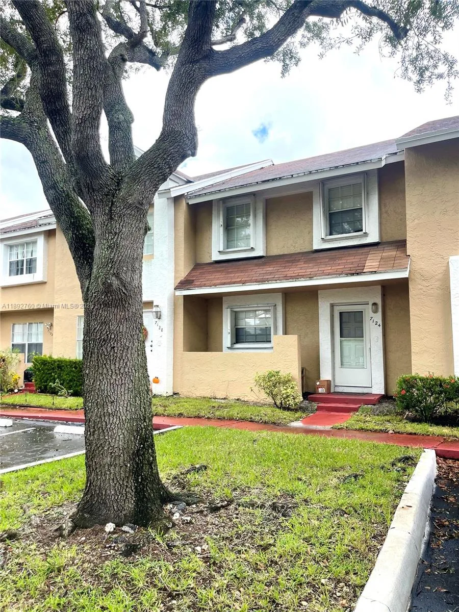7124 Woodmont Ave, Tamarac, FL 33321 photo 3