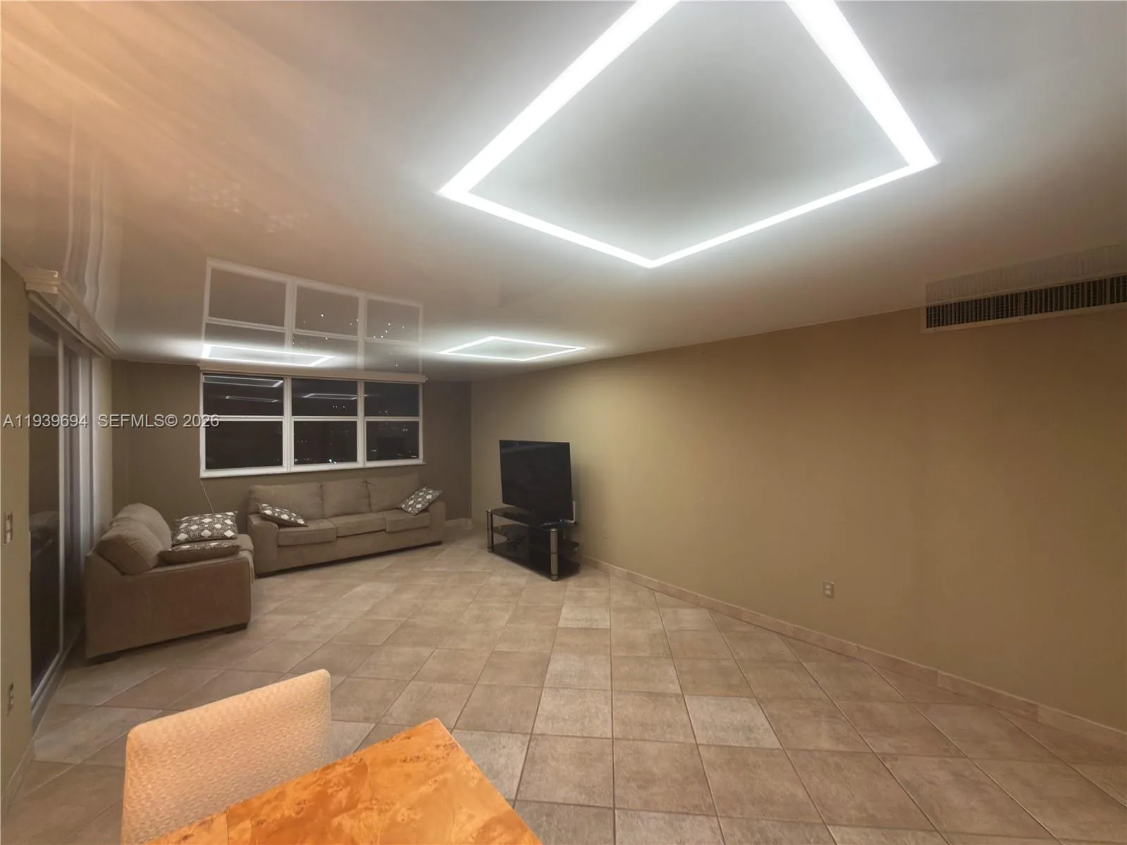 1833 S Ocean Dr # 1402, Hallandale Beach, FL 33009 photo 11