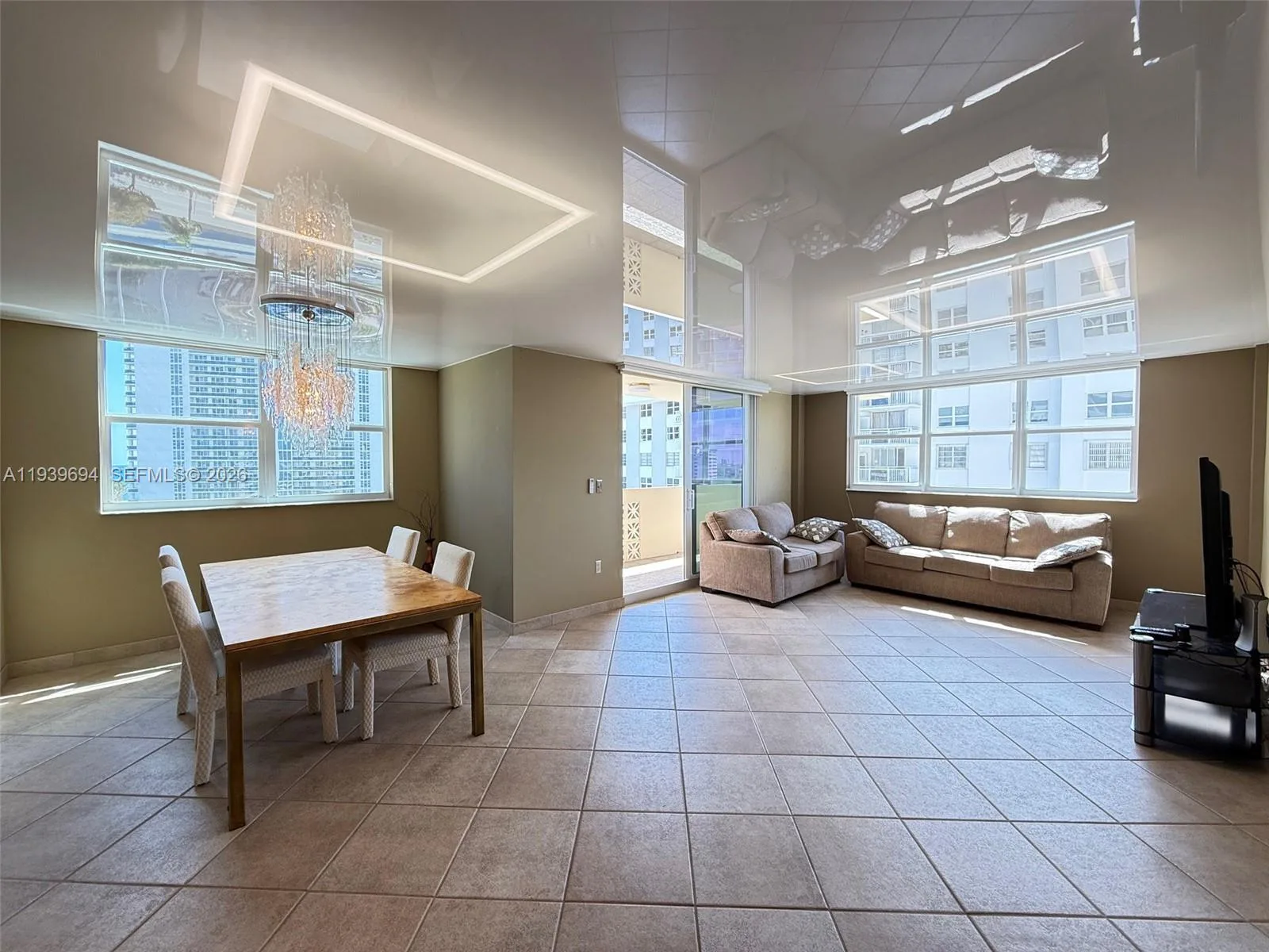 1833 S Ocean Dr # 1402, Hallandale Beach, FL 33009 photo 7