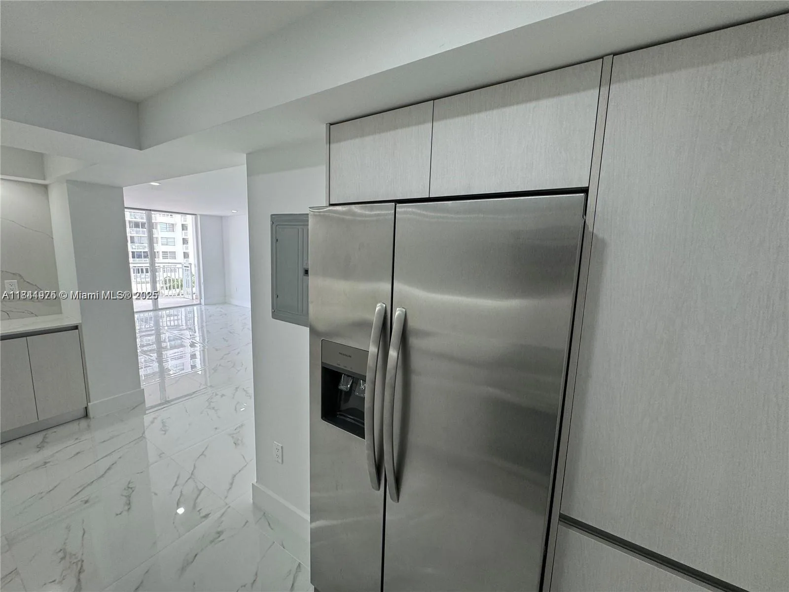 18031 Biscayne Blvd # 502, Aventura, FL 33160 photo 5